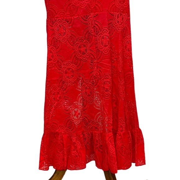 Gorgeous Strapless Red Lace Floor Length Trumpet Gown - Picture 13 of 16